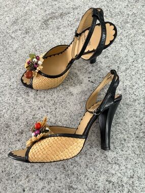 Moschino Italy VTG  woven fruit basket heels novelty collectible 38.5, 8 - 8.5